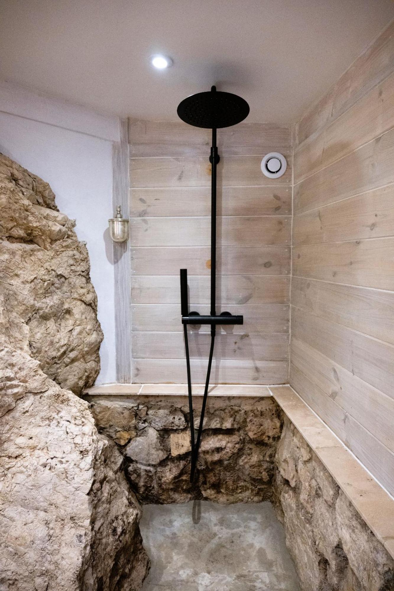 Gîte Les Deux Roches Le Bar-sur-Loup Zimmer foto