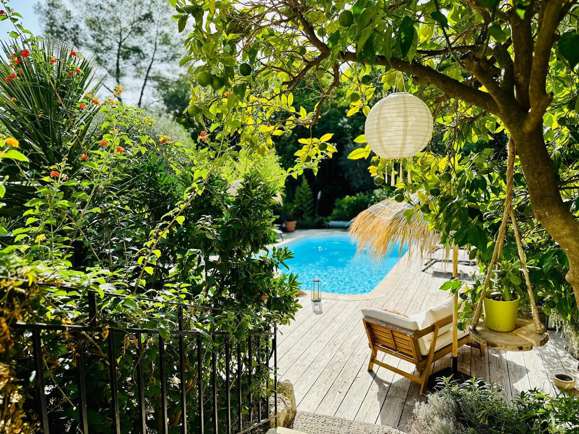 Gîte Les Deux Roches Le Bar-sur-Loup Exterior foto